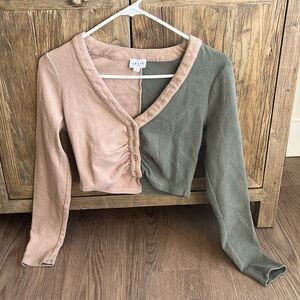 Lelis Two Tone cozy crop top - Boutique